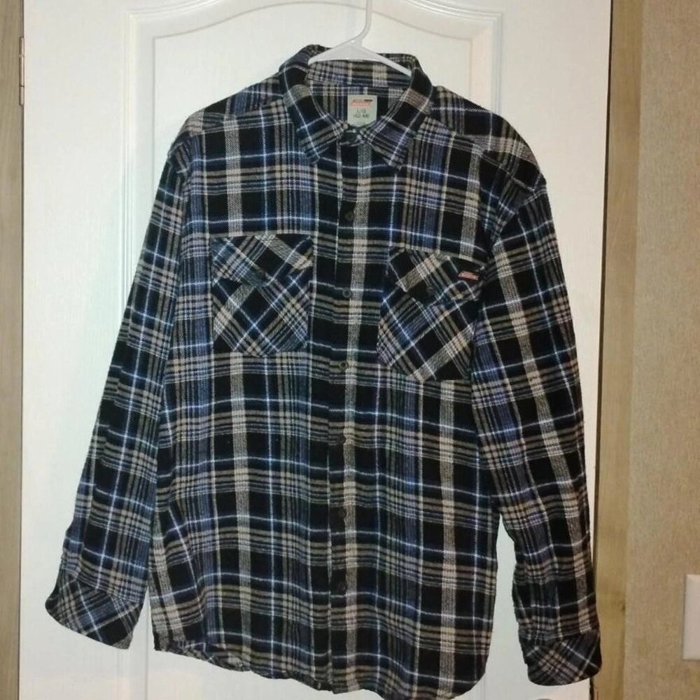 Blue Sz L men's Dickies button up flannel shirt. Heavy Duty 100% Cotton.